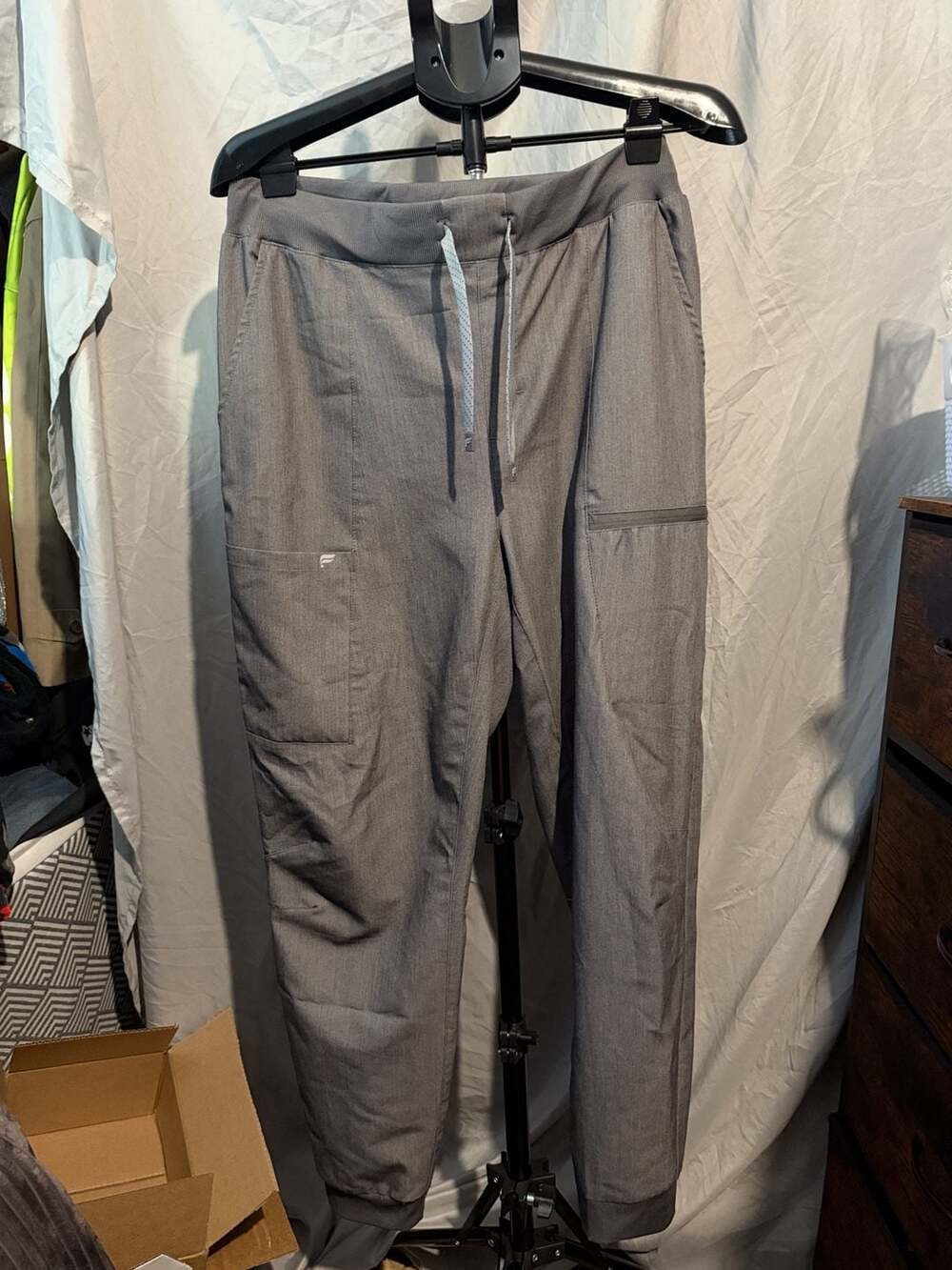 Fabletics Jogger Pants Size L Gray Drawstring Athletic
